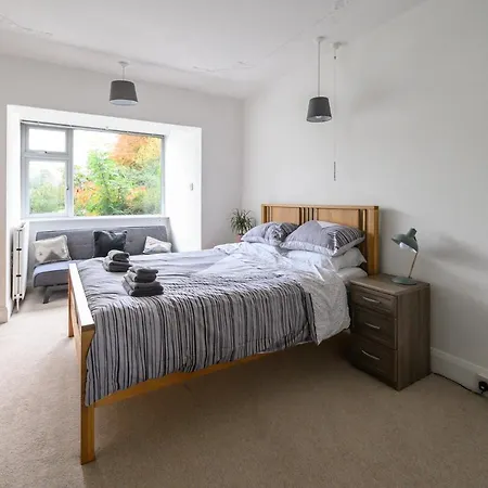 Headingley Central Apartment
